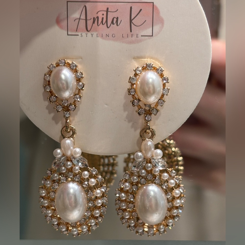 Anita K crystal and Pearl earrings 🤍NWT